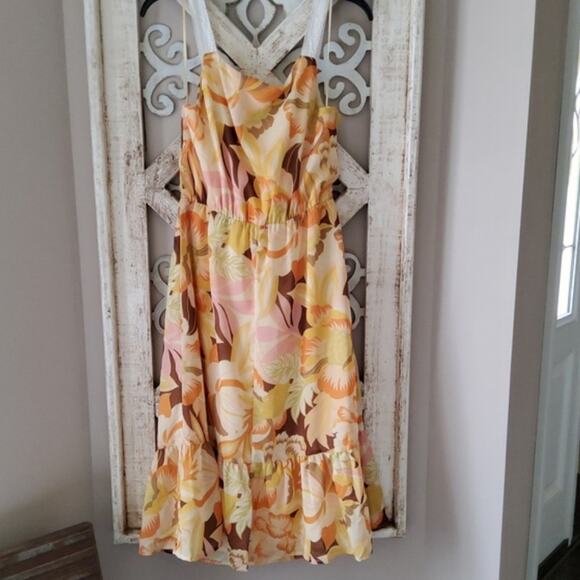 New Collective Concepts Sleeveless Crochet Trim Blouson Midi Dress Yellow Multi - Picture 11 of 13